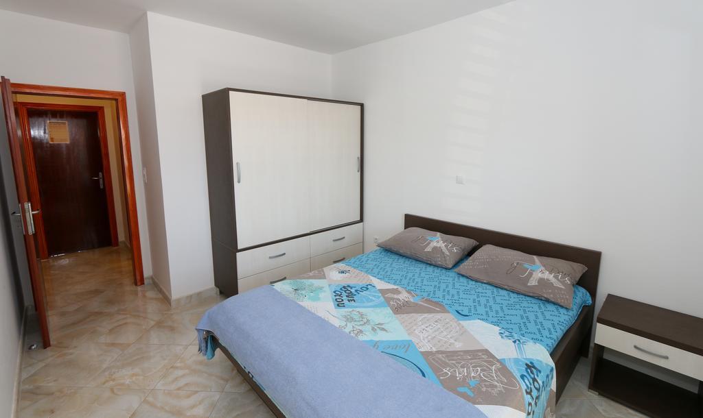 Apartments Jadranka Lovište Екстериор снимка